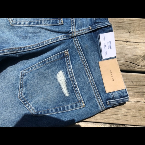 NWT H&M Concious Boyfriend jeans - Picture 5 of 8